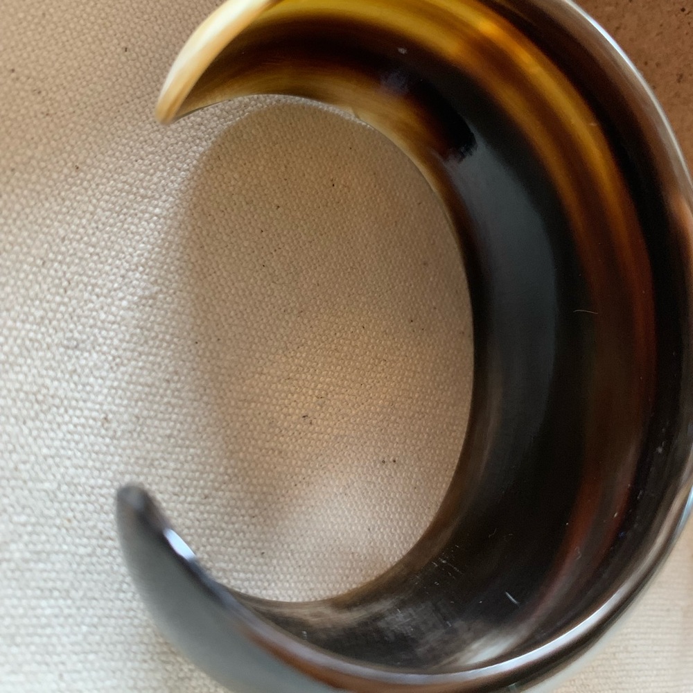 Natural Buffalo Horn cuff - Picture 5 of 5